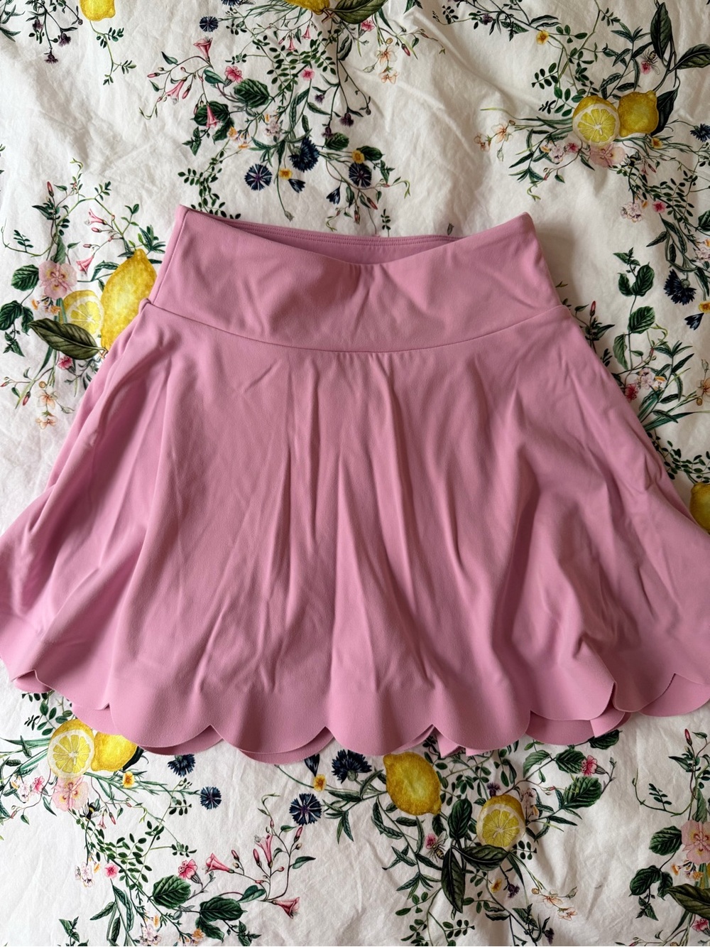 Wiskii Women's Pink Scallop Hem Skirt